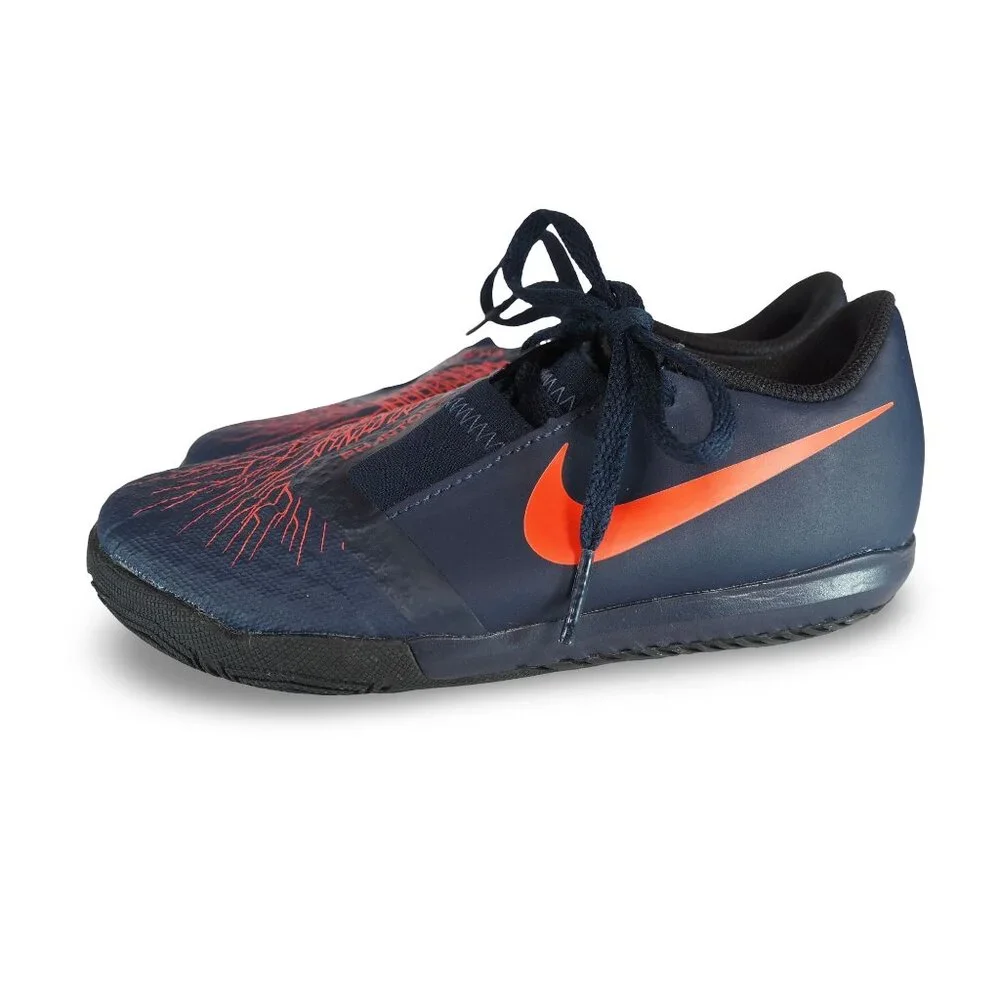 Nike brand jr